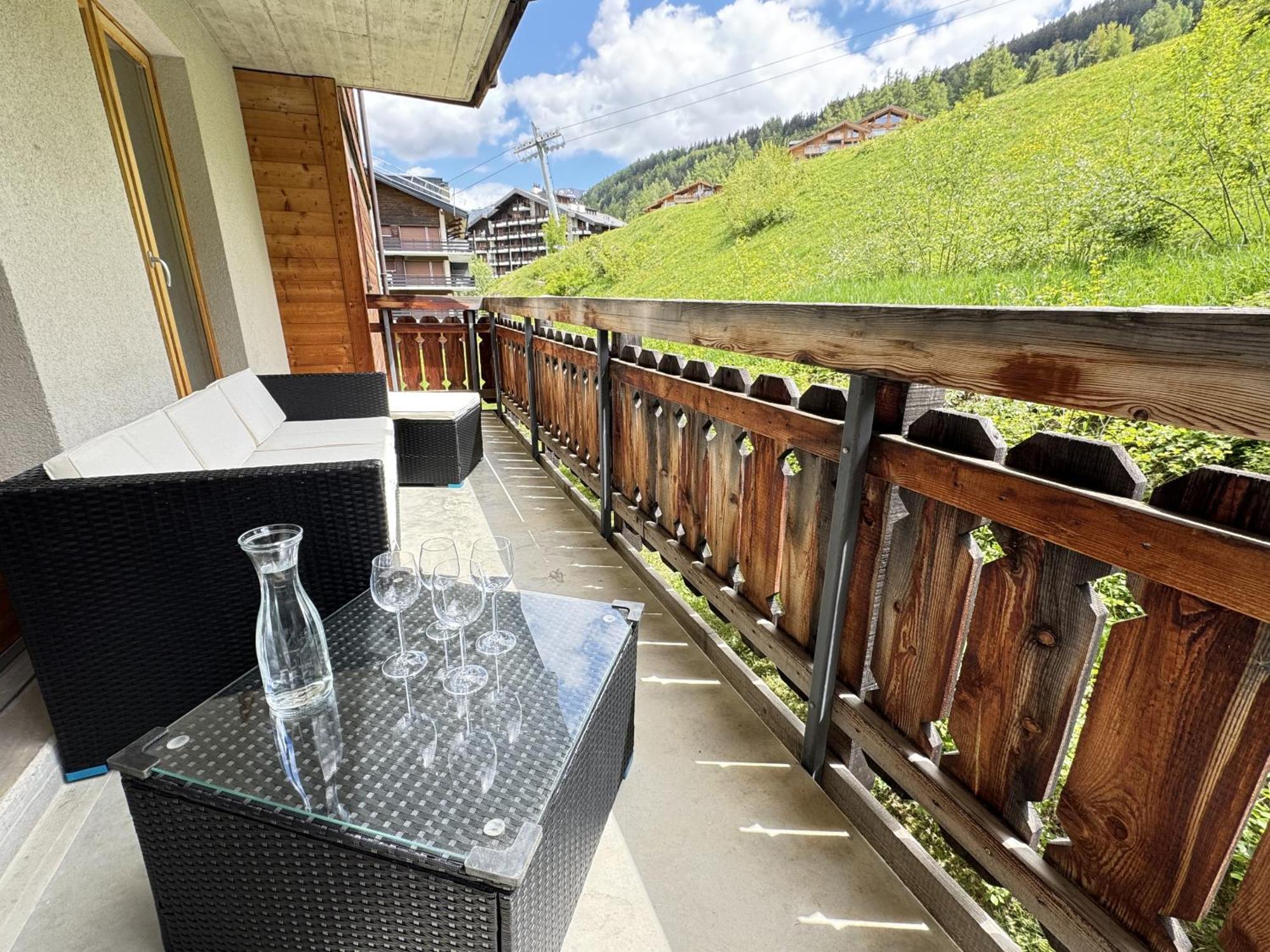 Pracondu Outdoor & Fun Appartement 1 Chambre Avec Balcon By Alpvision Residences 넨다즈 외부 사진